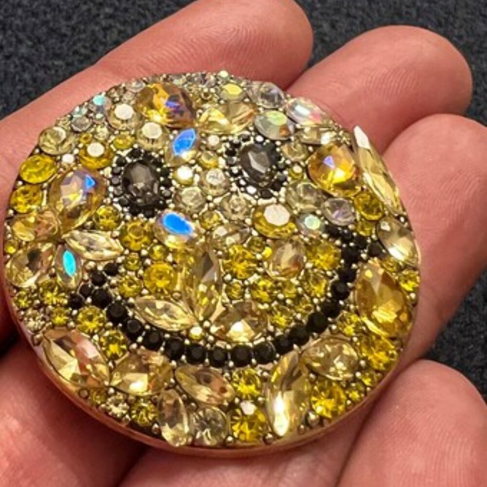 Sparkly Smiley Face Brooch – Gold Rhinestone Statement Pin